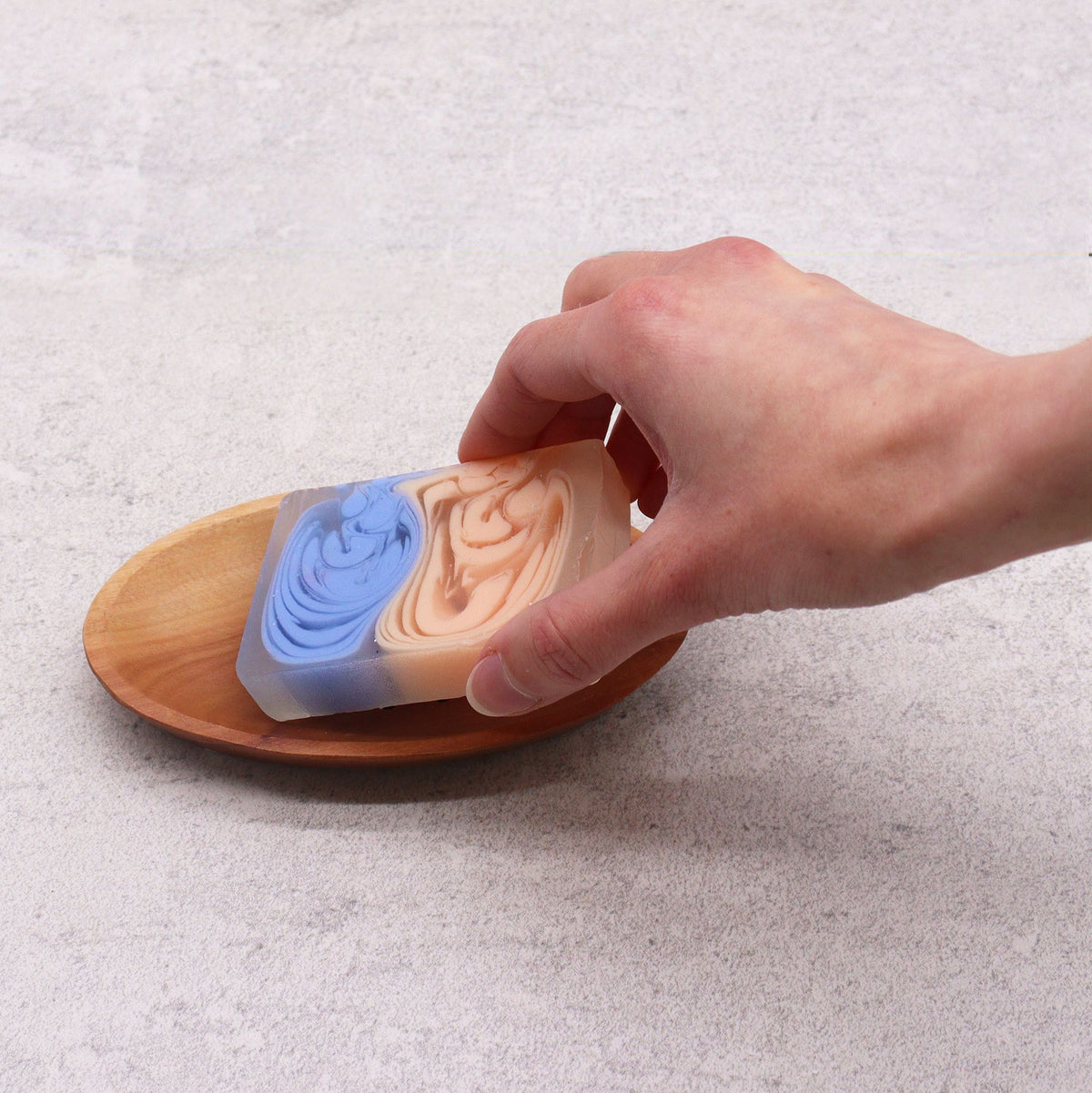 Mahagoni-Seifenschale – oval – handgemacht & nachhaltig