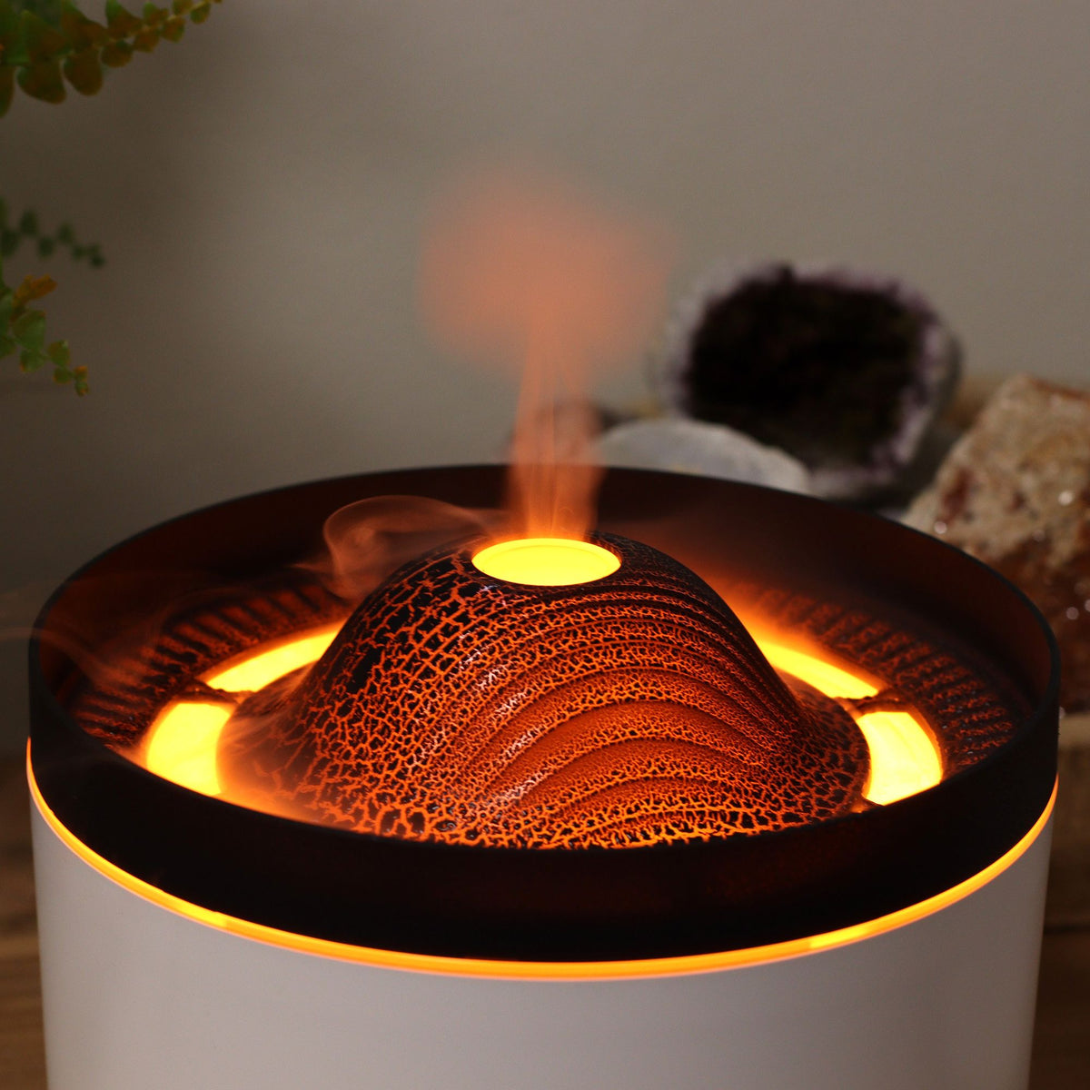 Vulcano - Großer Aromadiffuser mit 3D-Vulkan- & Flammeneffekt, Farbwechsel und Fernbedienung