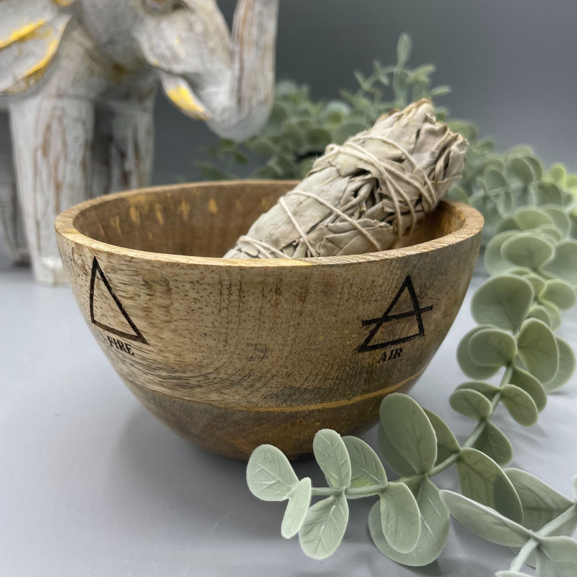 Ritualschale Vier Elemente · Mangoholz · 12x7cm