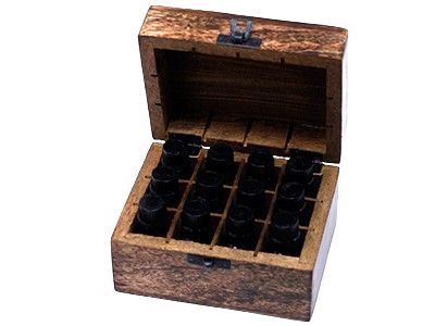 Ätherische Öle Set 12-teilig – mit handgeschnitzter Mangoholzbox