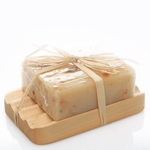 Hemu-Holz-Seifenschale – fein gerillt mit klarem Design