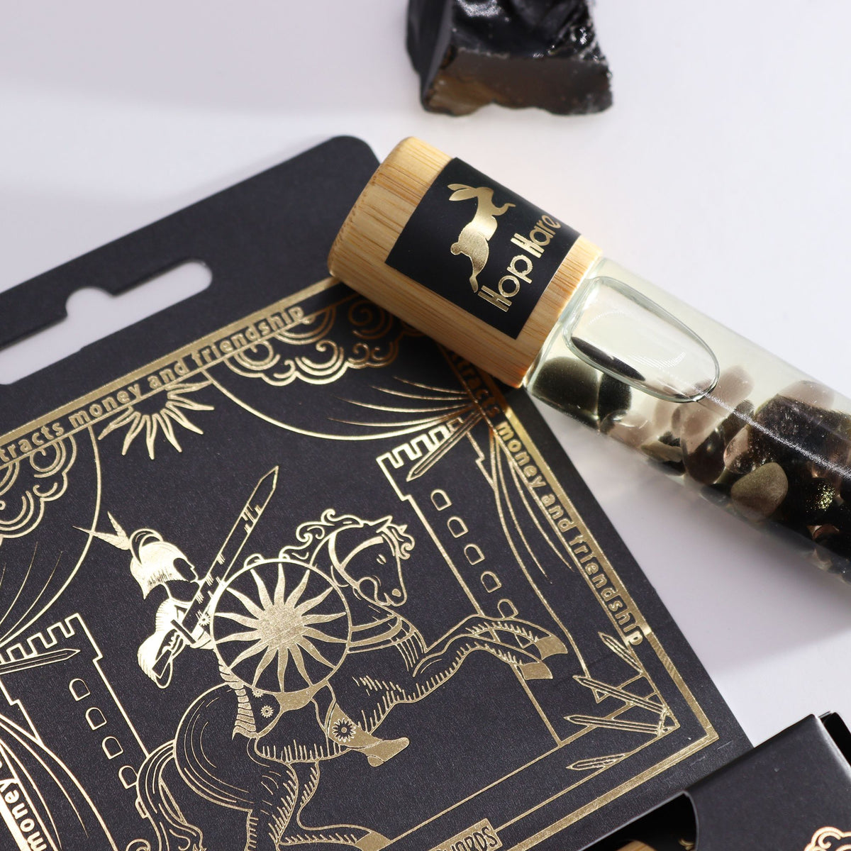 Tarot Roll-On "The Knight of Swords" – äth. Öle & Turmalin für Schutz & Mut